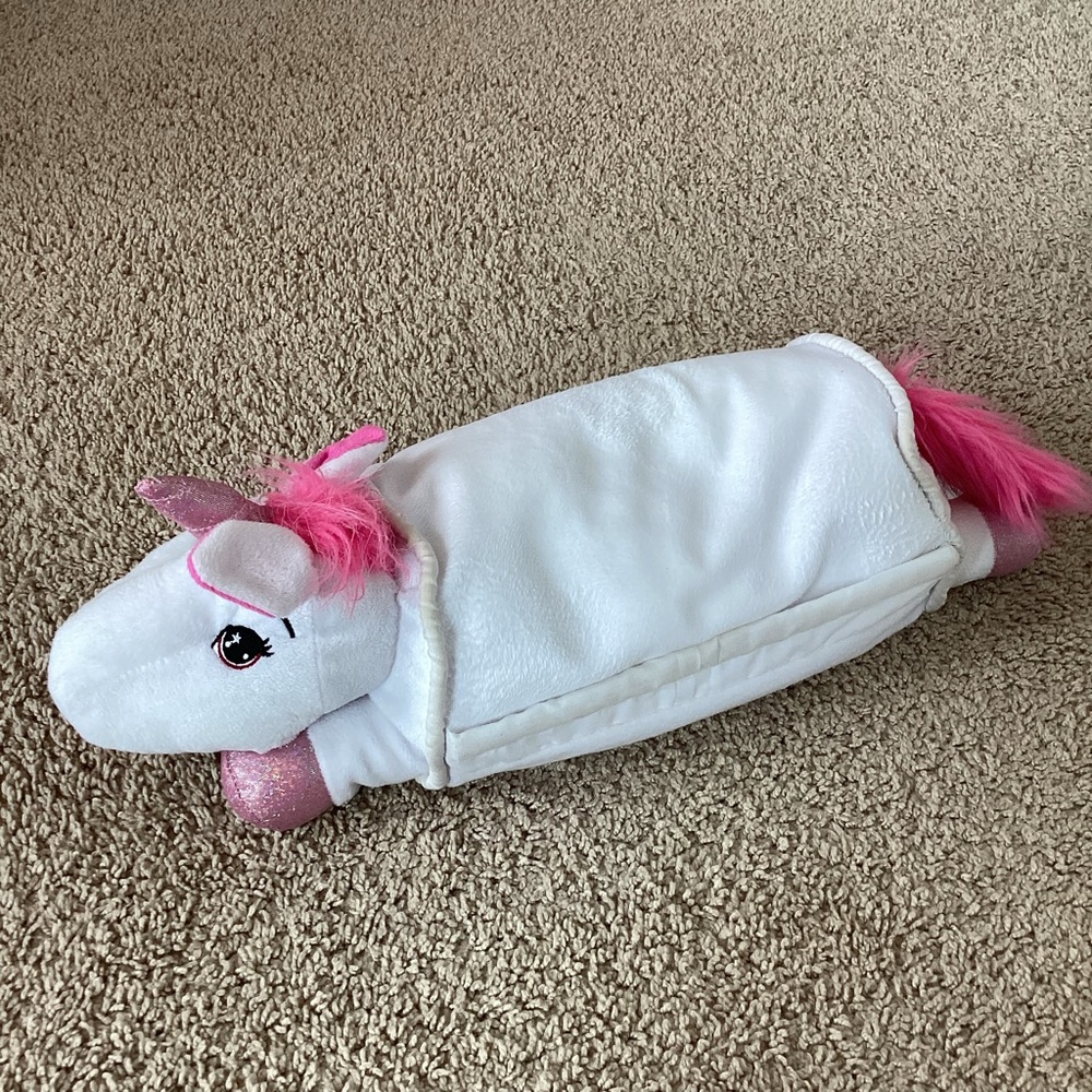 LapGear white and pink unicorn stuffed animal IPad book stand